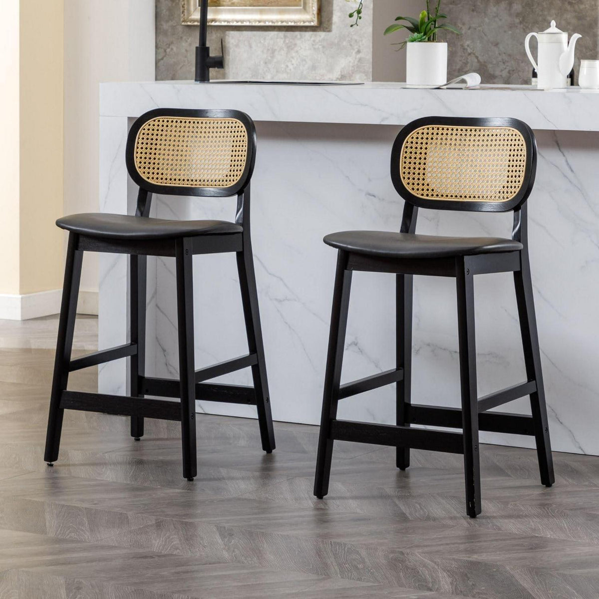 Barhocker Set 2er – Holz mit Rattan Rücklehne in Lederoptik
