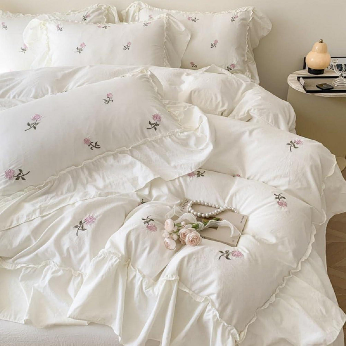Romantische Rüschen Bettwäsche Set 220x240 Weiß Rosa Blumen