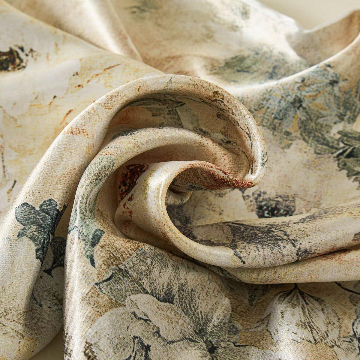 Satin Bettwäsche Set 220x240 cm mit Blumenmuster & 2 Kissenbezüge