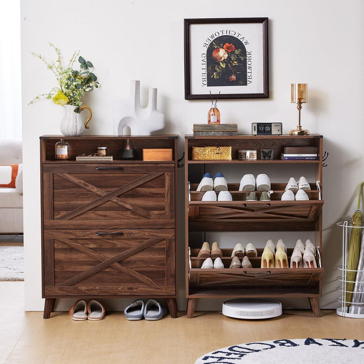 Schmaler Schuhschrank mit 2 Klappen – Braun & Platz für 16 Paar