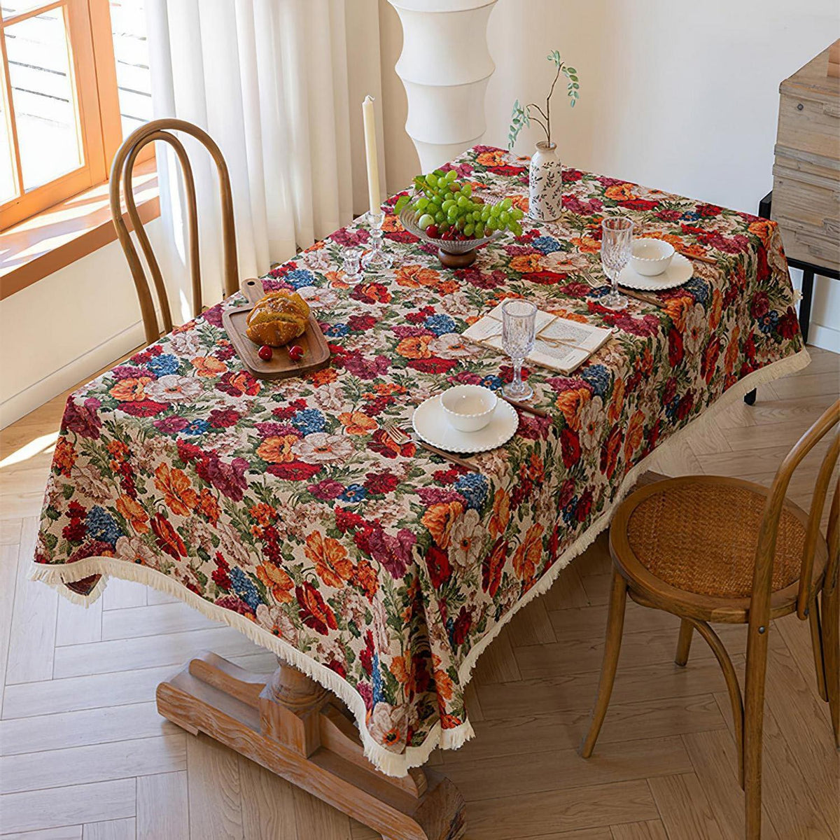 Vintage Tischdecke quadratisch Blume mit Quasten 90x90 cm
