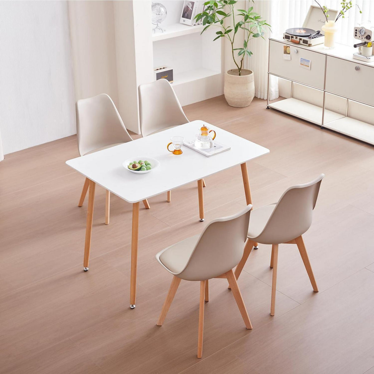 Esszimmer-Set Holz mit 4 skandinavischen Stühlen