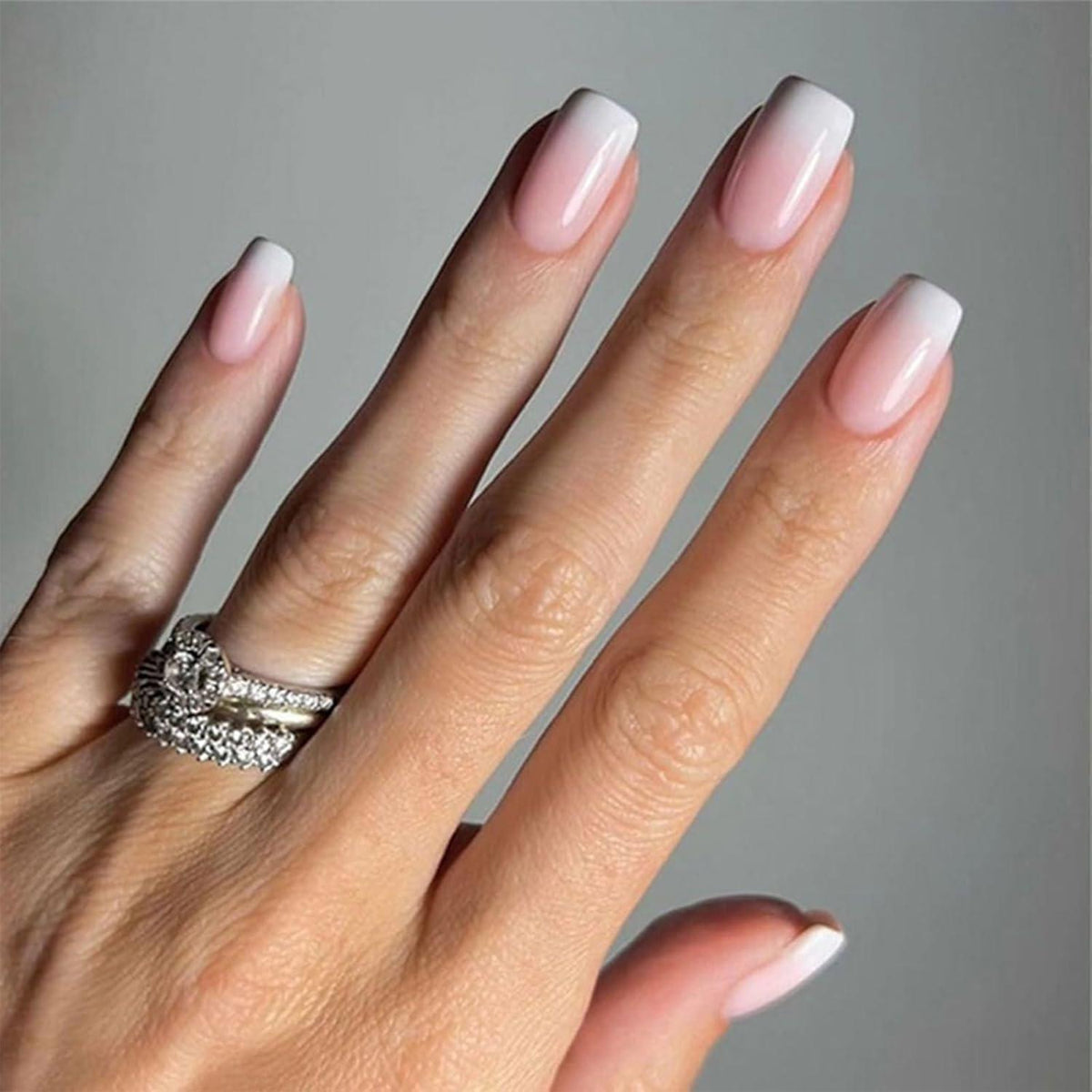 Rosa Press On Nails – Kurze Square Nägel mit Farbverlauf