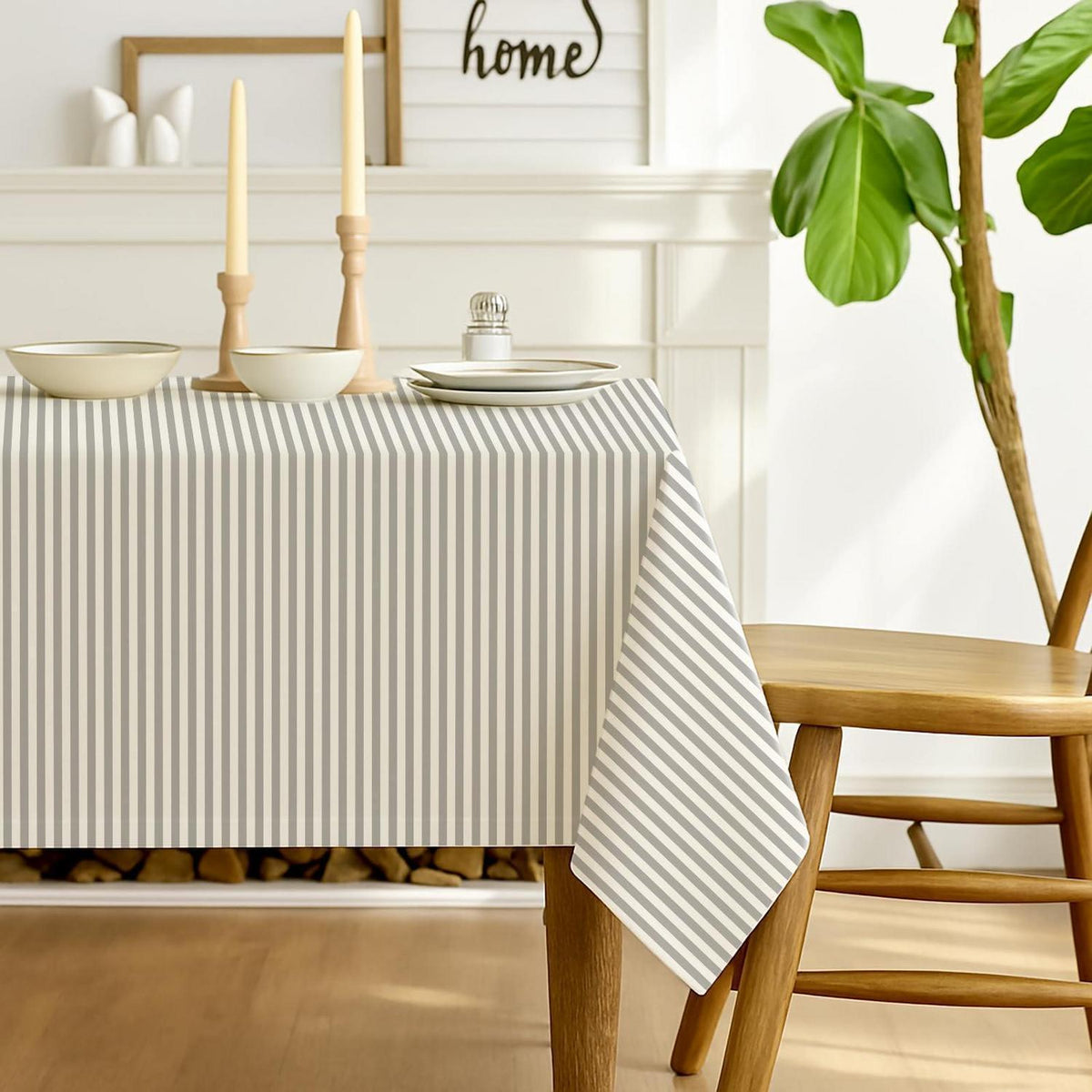 Grau gestreifte Tischdecke 85x85 cm – Abwaschbar & Pflegeleicht