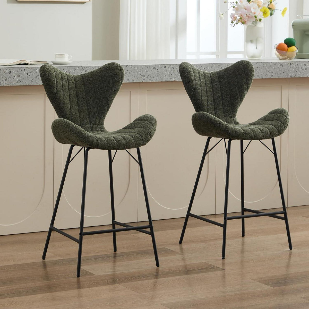 Moderner Barhocker 2er Set mit Chenille & Stepp-Rückenlehne Grün