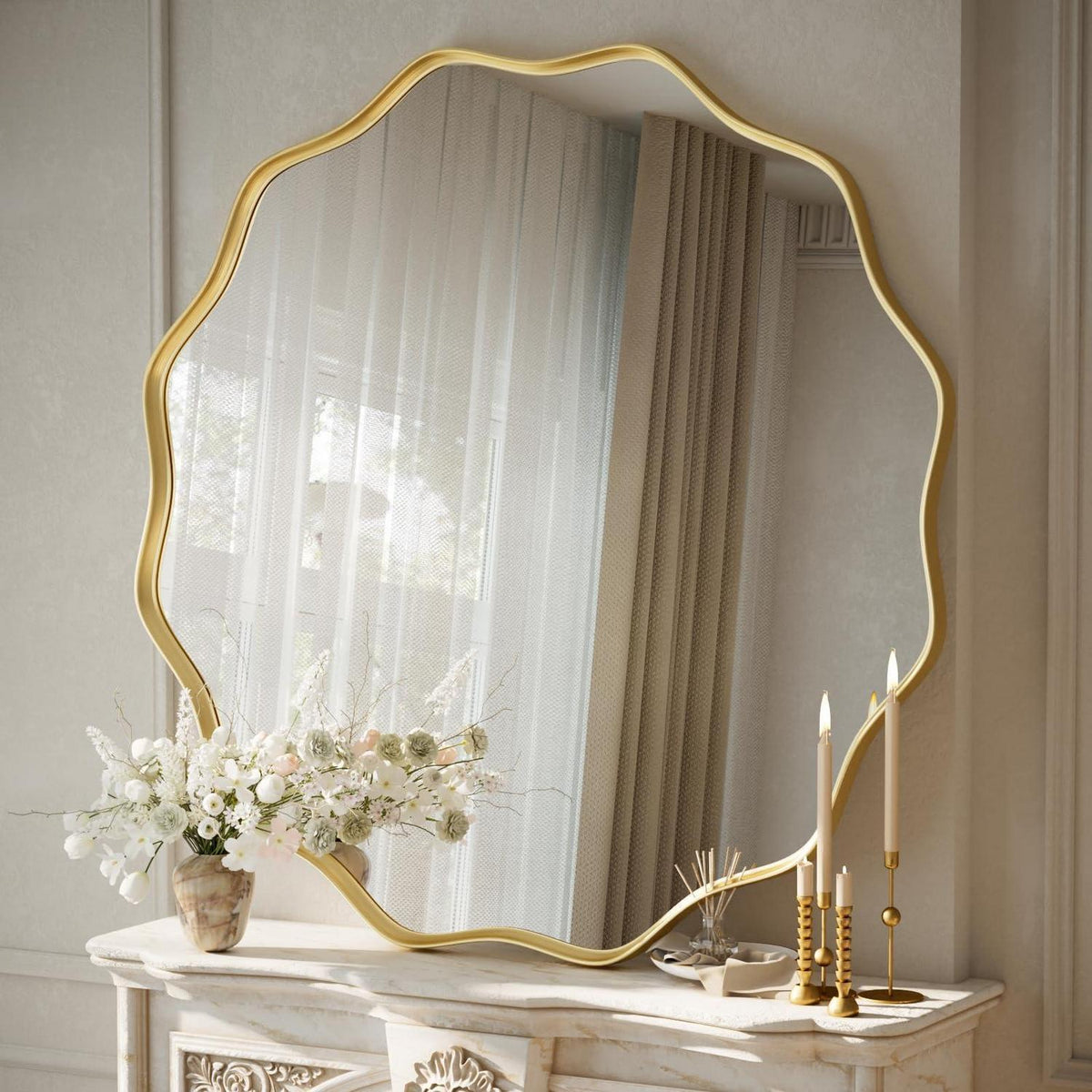 Runder Wandspiegel mit gewelltem Rand, Gold 105cm
