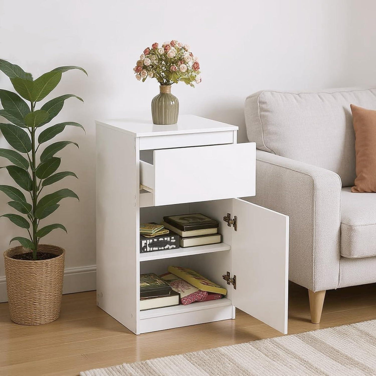 Weiße Kommode mit Schublade & Tür – Schlafzimmer & Wohnzimmer