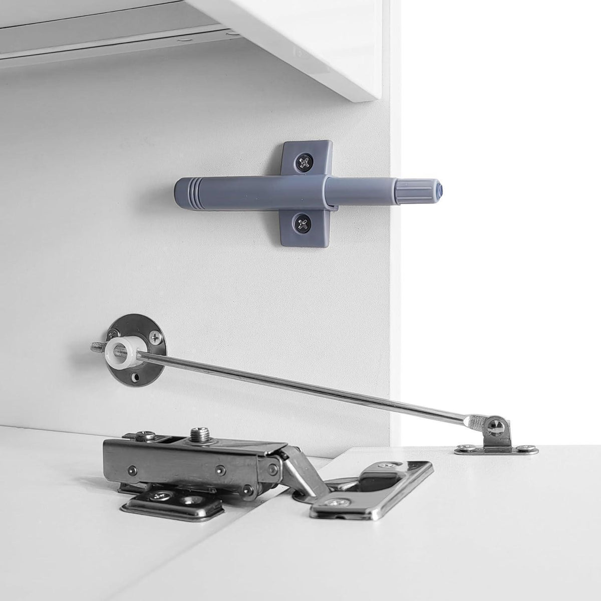 Weißer TV-Schrank mit Schublade & Türen, 170x30x39cm