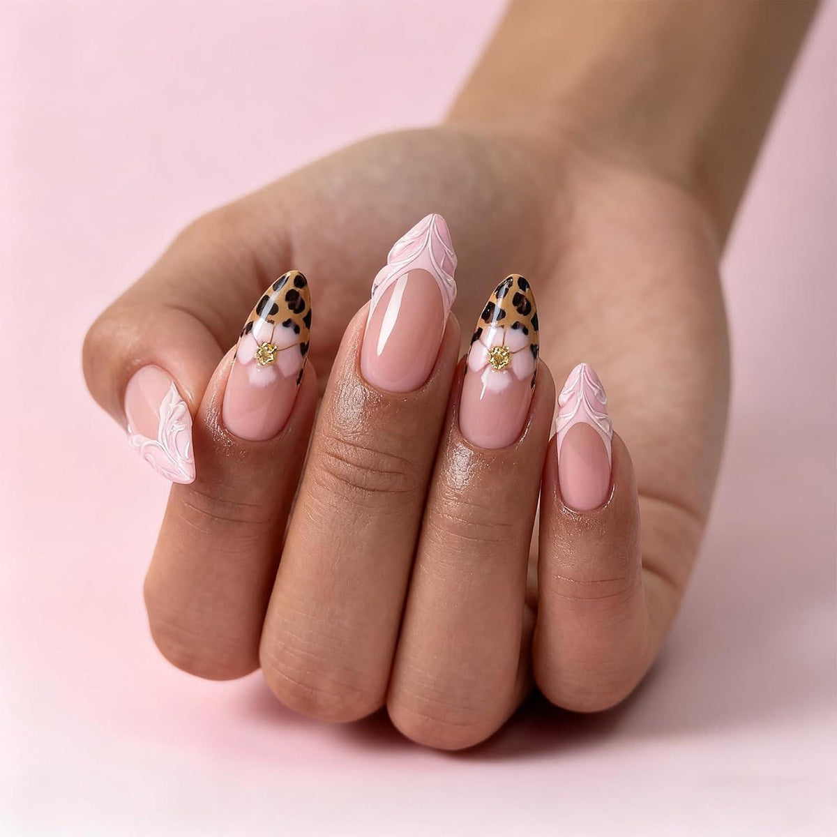 Press On Nägel Französisch Spitze Blume Leopard Muster Mittel