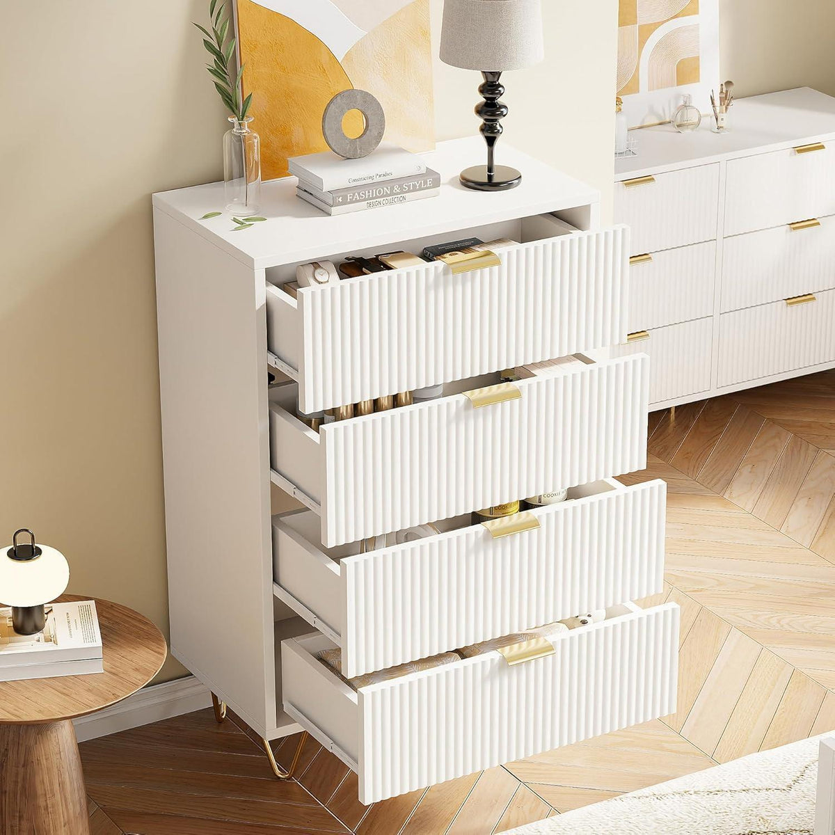 Kommode mit 4 Schubladen | Weiß, Modern & Robust