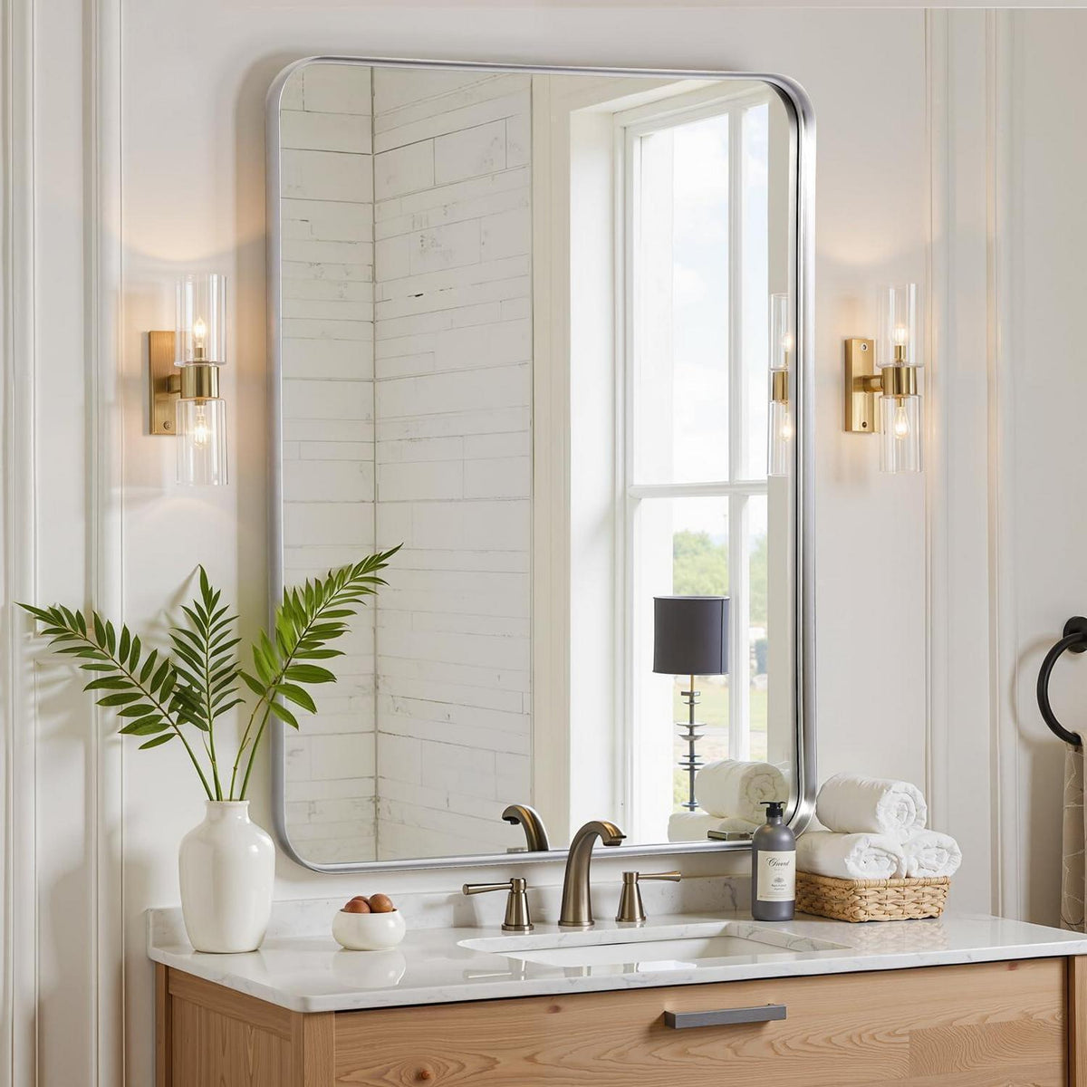 Wandspiegel 50x75 cm – Moderner Badezimmer Spiegel mit Silberrahmen