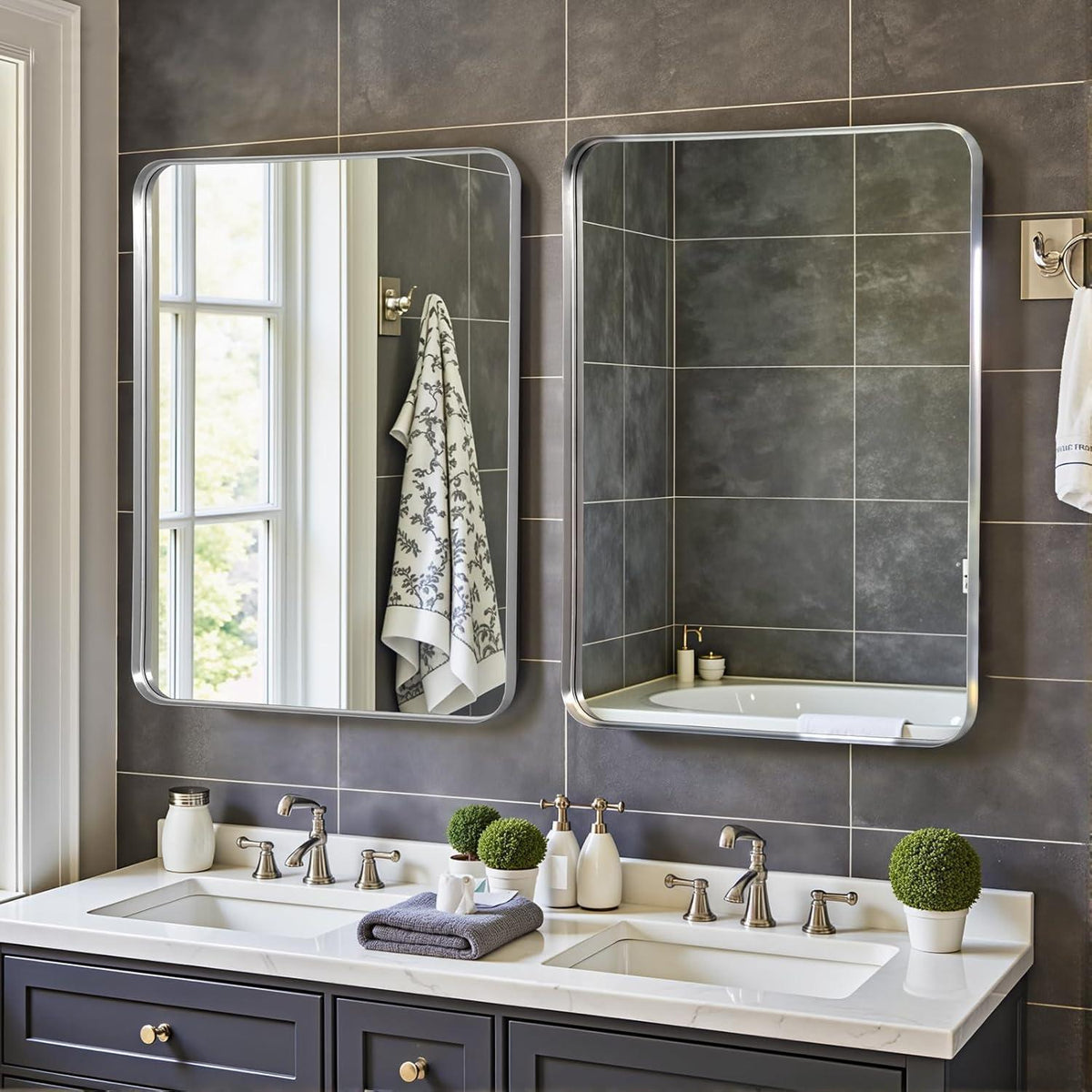 Wandspiegel 50x75 cm – Moderner Badezimmer Spiegel mit Silberrahmen