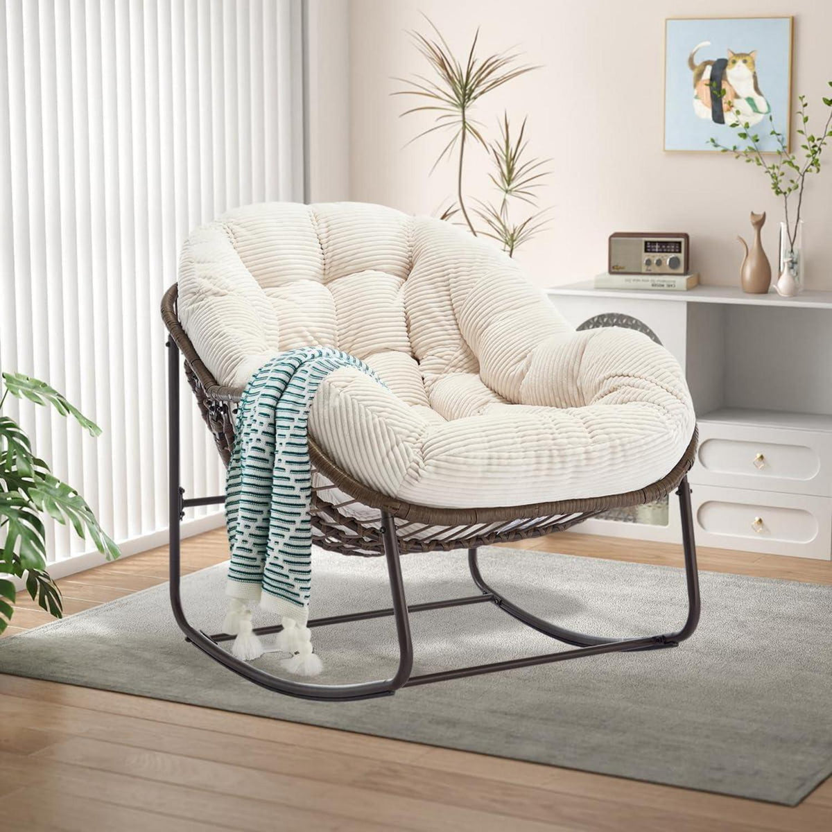 Rattan Schaukelstuhl Eiförmig mit Cord Kissen – Indoor & Outdoor