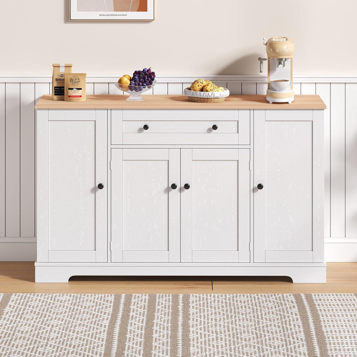 Modernes Küchenbuffet mit verstellbaren Böden (138x40x85cm)