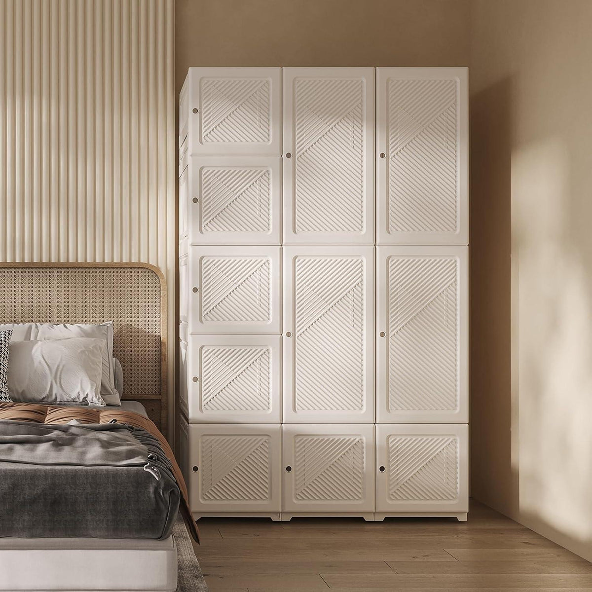 Zusammenklappbarer Kleiderschrank mit Kleiderstange & Magnettüren