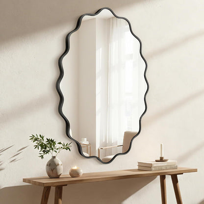 Wavy Ovaler Wandspiegel mit Aluminiumrahmen – 75x55 cm