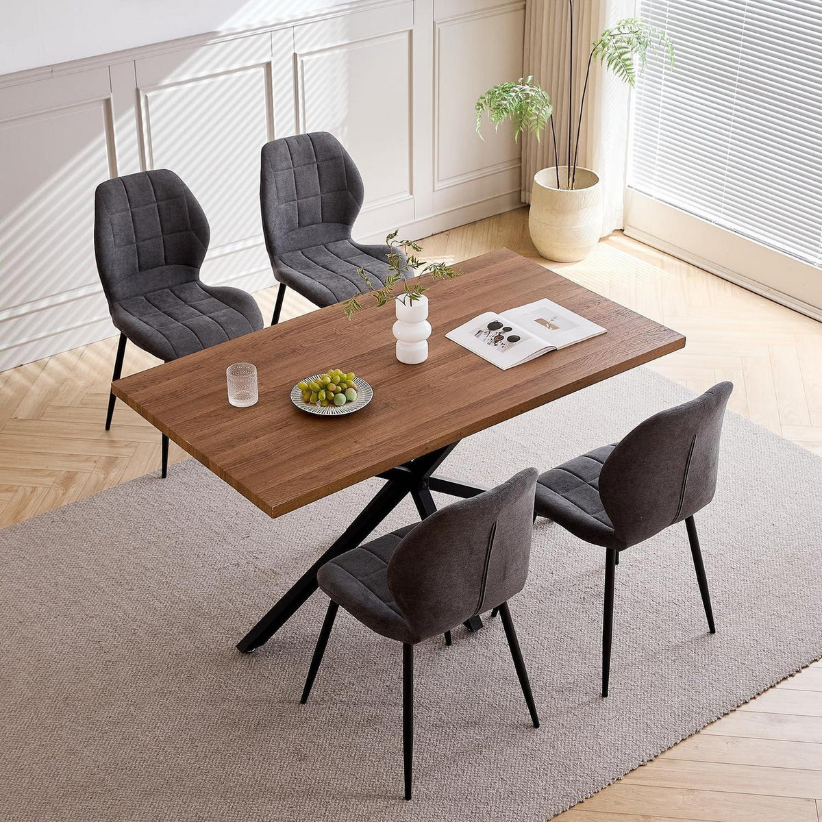 Essgruppe Holz-Metall 140x78cm mit 4 Grau Stühlen
