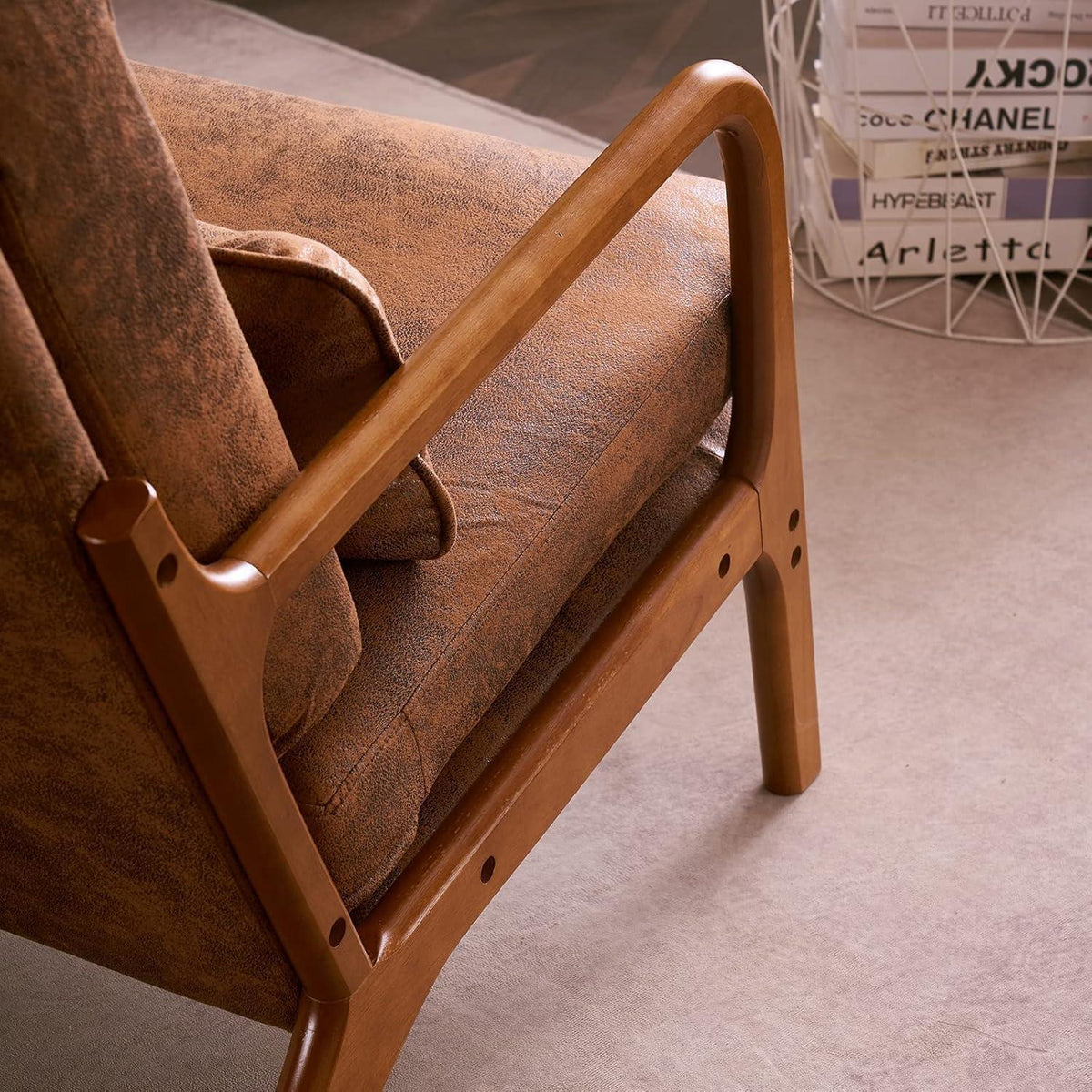 Loungesessel Braun – Bequemer Lesesessel mit Massivholzrahmen