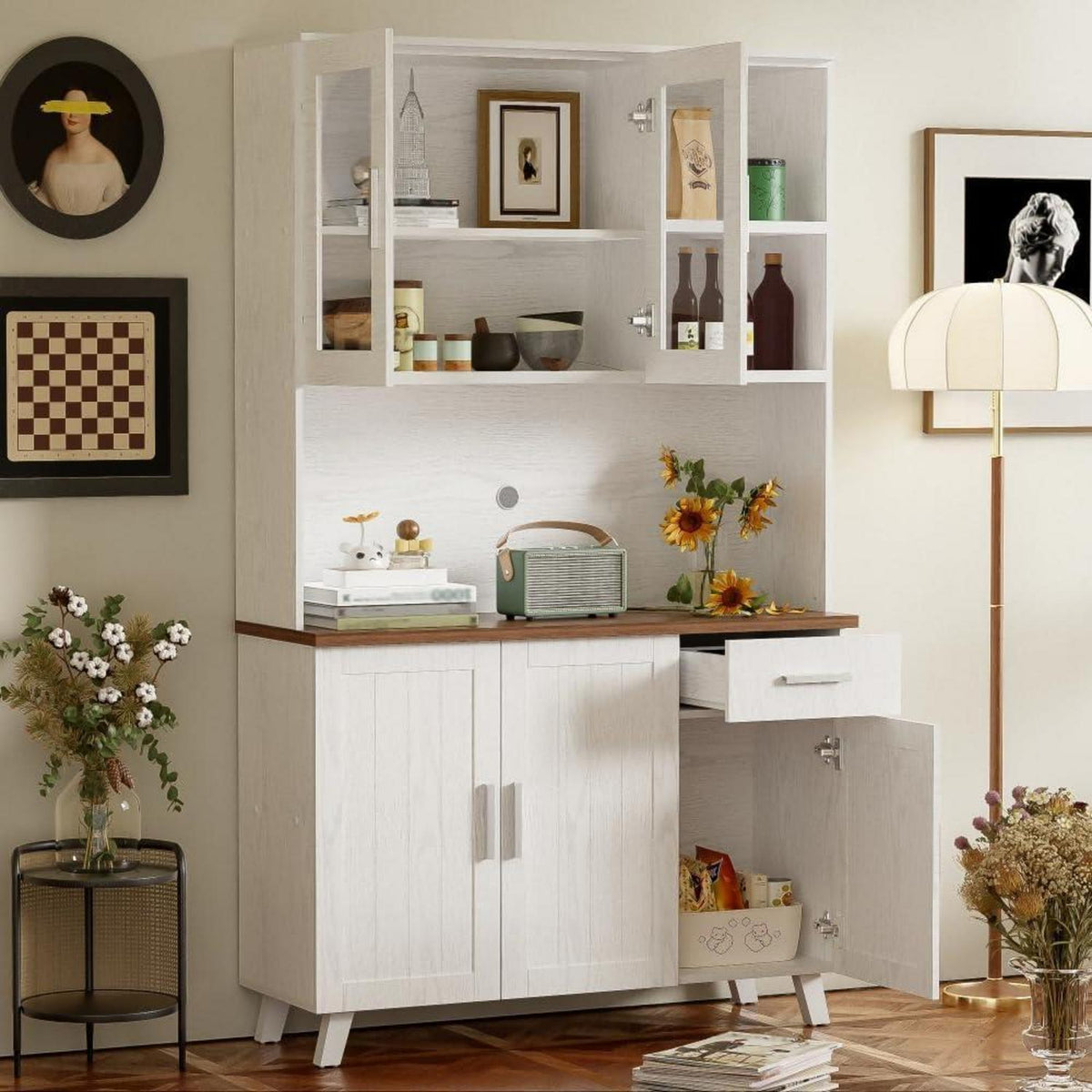 Weißes Sideboard mit Glastüren | 114x40x190 cm | Rustikaler Hochschrank