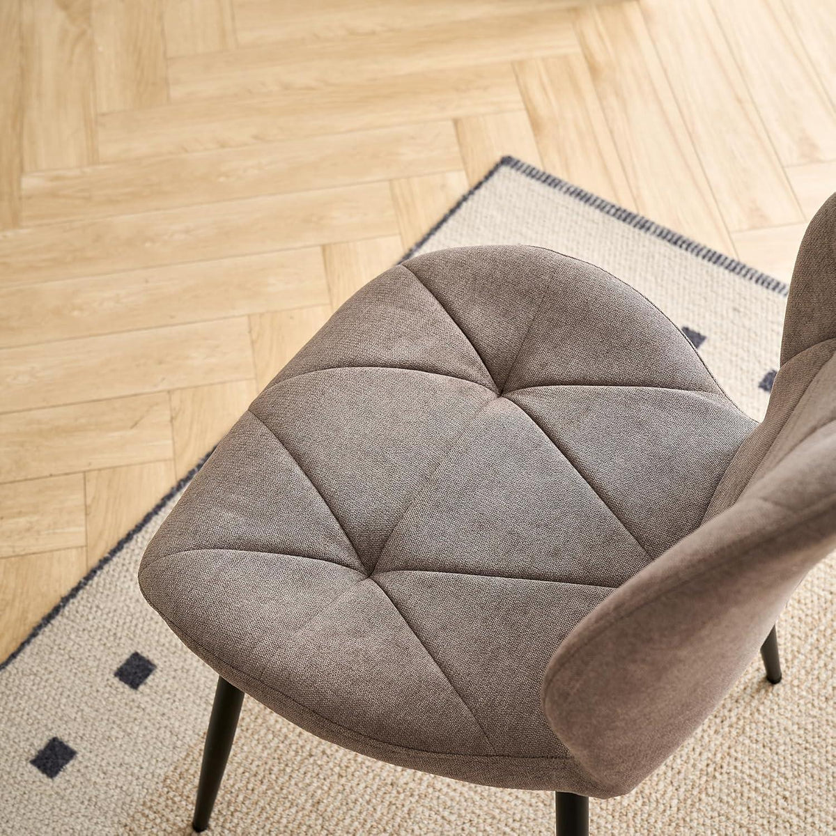 Runder Esstisch Set mit 4 Polsterstühlen im Nordic Stil