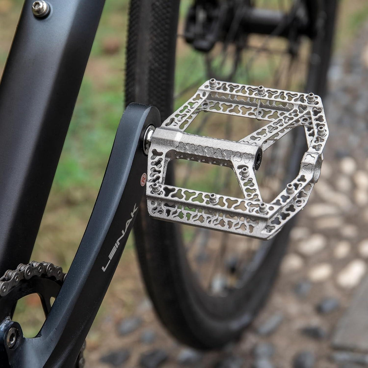 GEWAGE Fahrradpedale mit Reflektoren & Anti-Rutsch-Profil