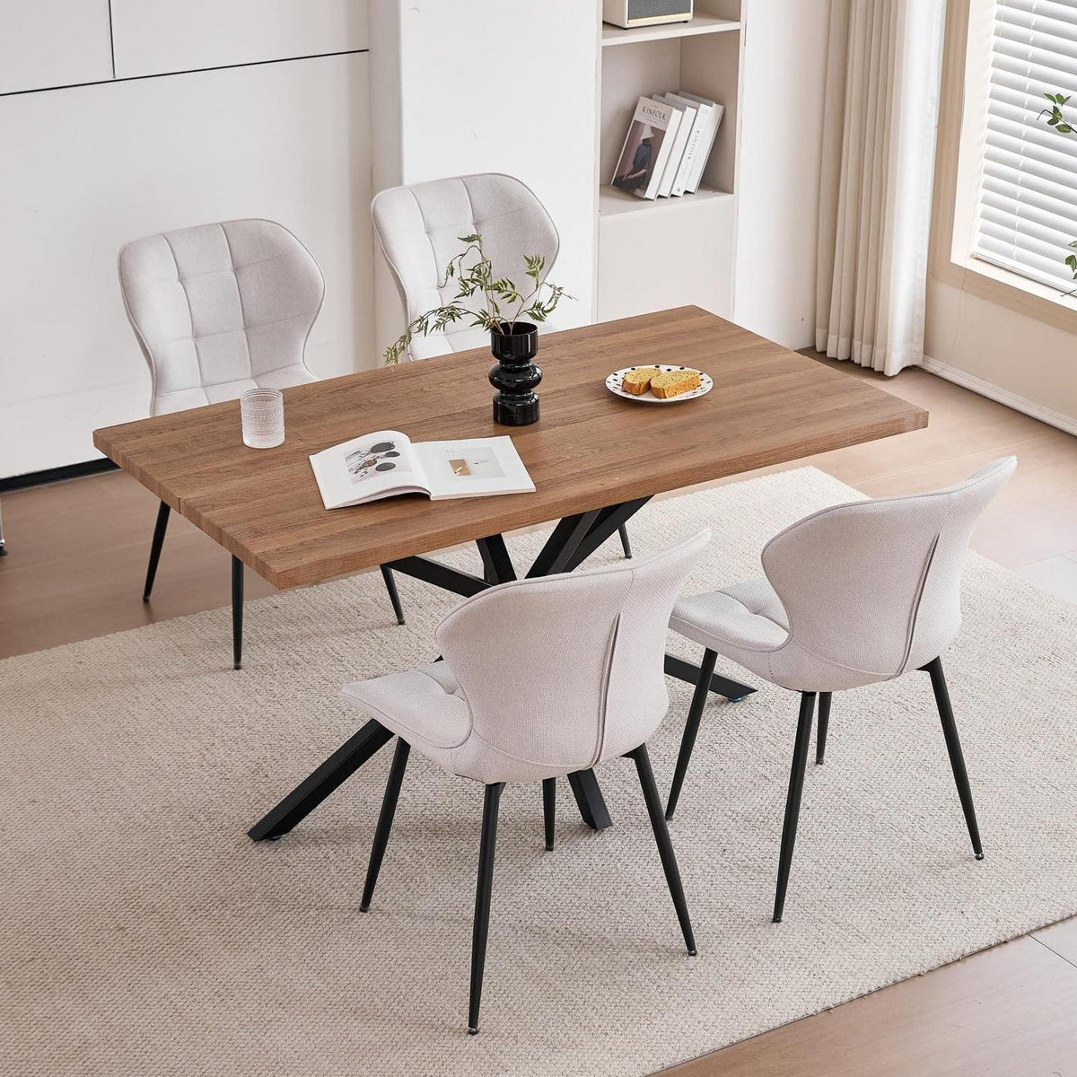Modernes Esszimmer-Set mit Tisch (140x80cm) & 4 weißen Stühlen