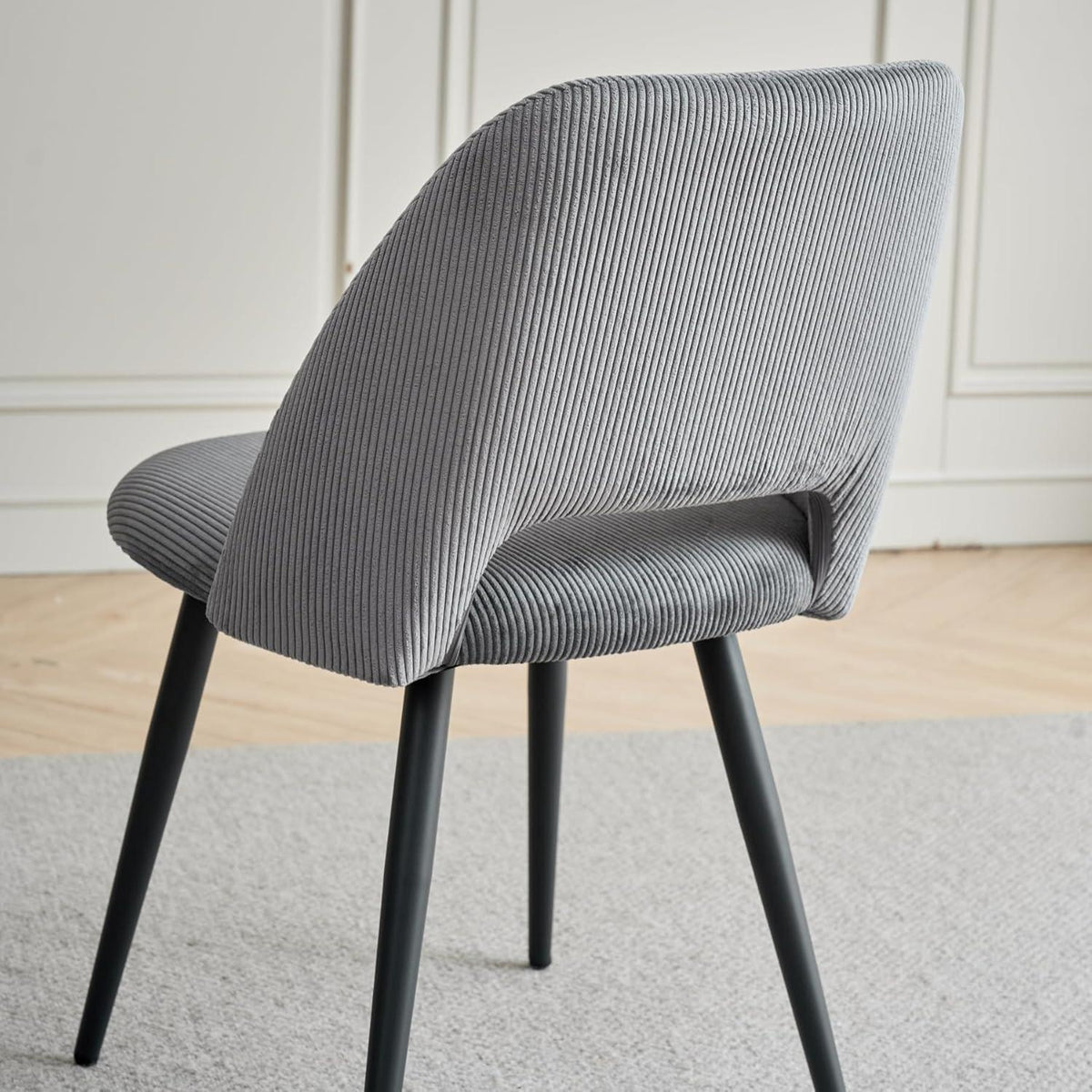 Esstisch Set mit 6 Cord-Stühlen – Modernes Esszimmer-Ensemble