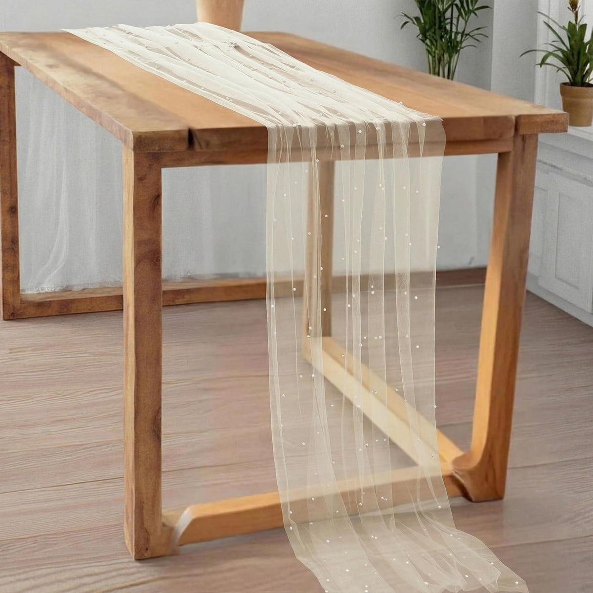 Tischläufer Tüll mit Perlen 75x300cm Beige – Romantische Tischdeko