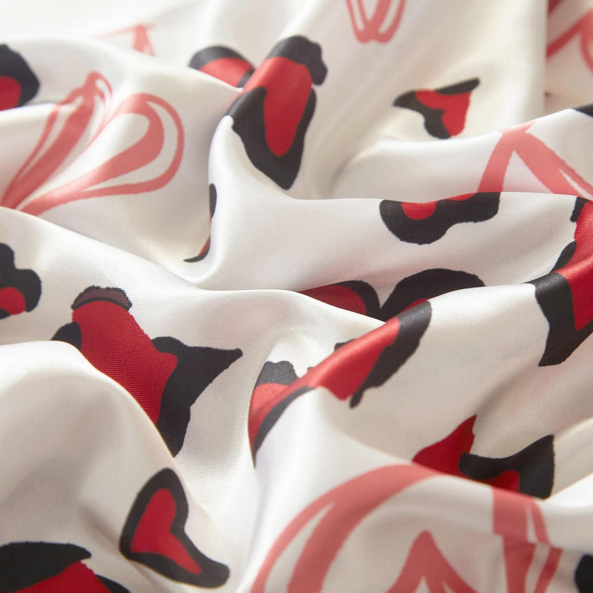 Satin Bettwäsche Set 135x200 Rot Schwarz Herzen